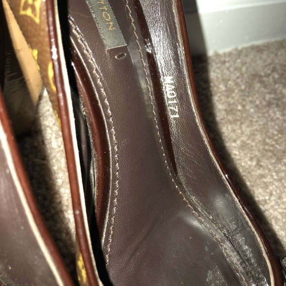 Authentic 💯 Louis Vuitton Rivolli cork pumps - Picture 3 of 8